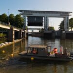 nebest treft voorbereidingen voor een rov-inspectie bij de beatrixsluizen